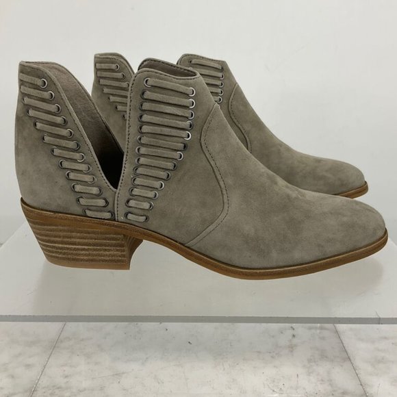 Vince Camuto Pevista Stacked Heel Bootie - Size 7 - Picture 1 of 4